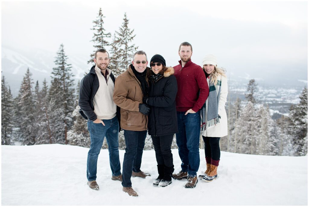 Snowy winter family photo session in Breckenridge