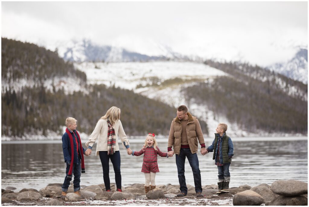beautiful family portraits in breckenridge Colorado